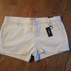 Express NWT size 2 shortie low rise shorts